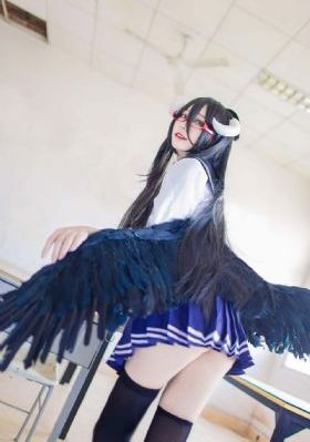一边亲一边面膜的视频